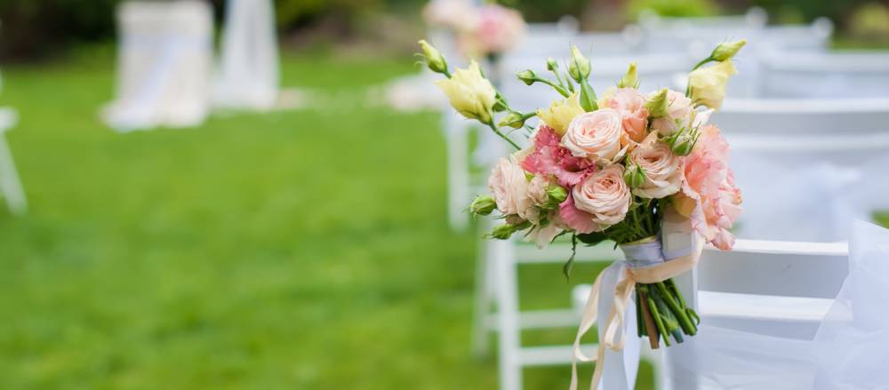 A Quick Guide To Planning Your Backyard Wedding Blog Universal